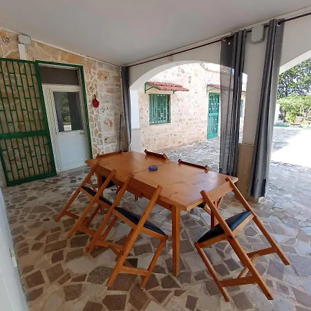 Il Leccio - Trulli * チステルニーノ